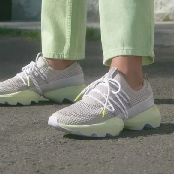 Sorel Kinetic Impact Athletic Run Walk Tennis Shoe Sneaker Cream Stone Women 10 - Picture 4 of 13